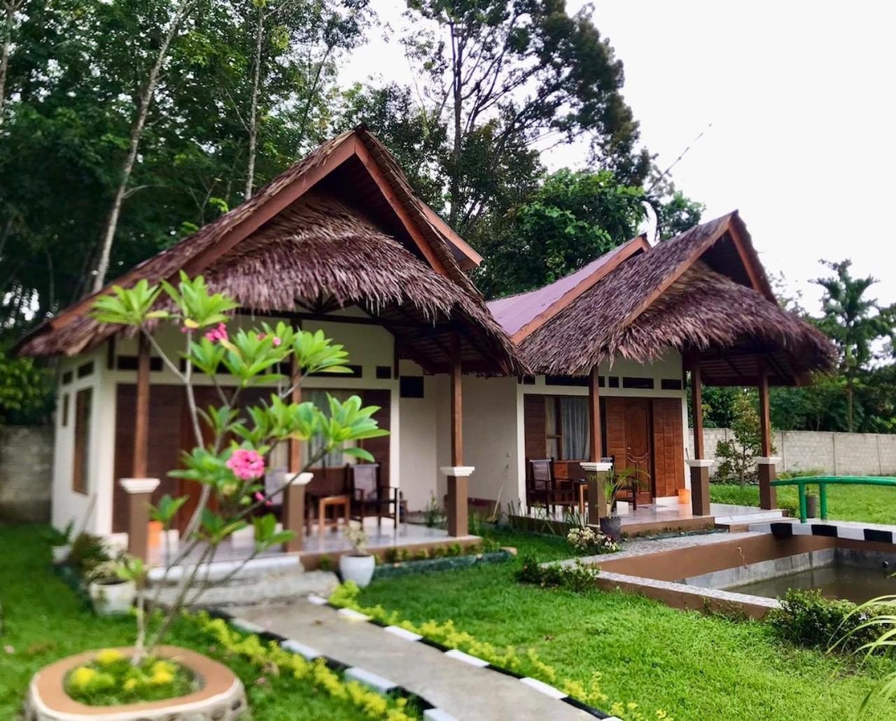 R5 Keramba Inn Bukit Lawang Exterior photo